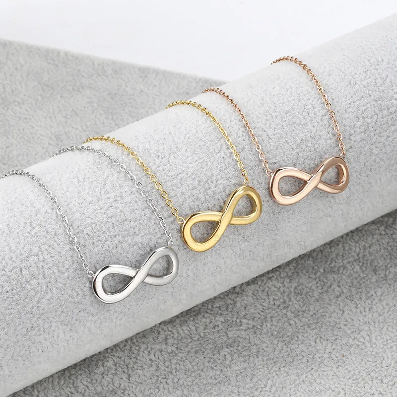 Basic Infinity Pendant Necklace – 18K Gold Plated Titanium Steel