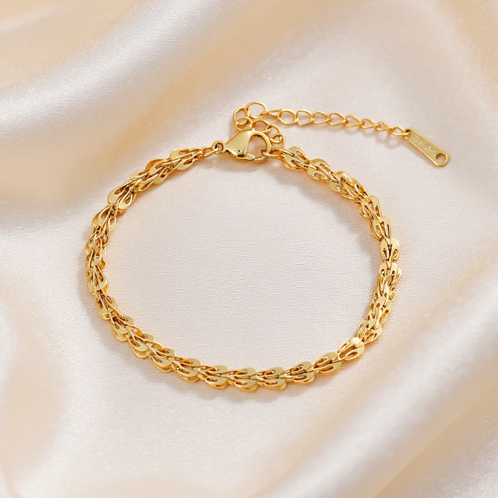 Luxurious Byzantine collar chain bracelet in 18K gold plated titanium steel. Tarnish-resistant, durable, and perfect for any occasion.