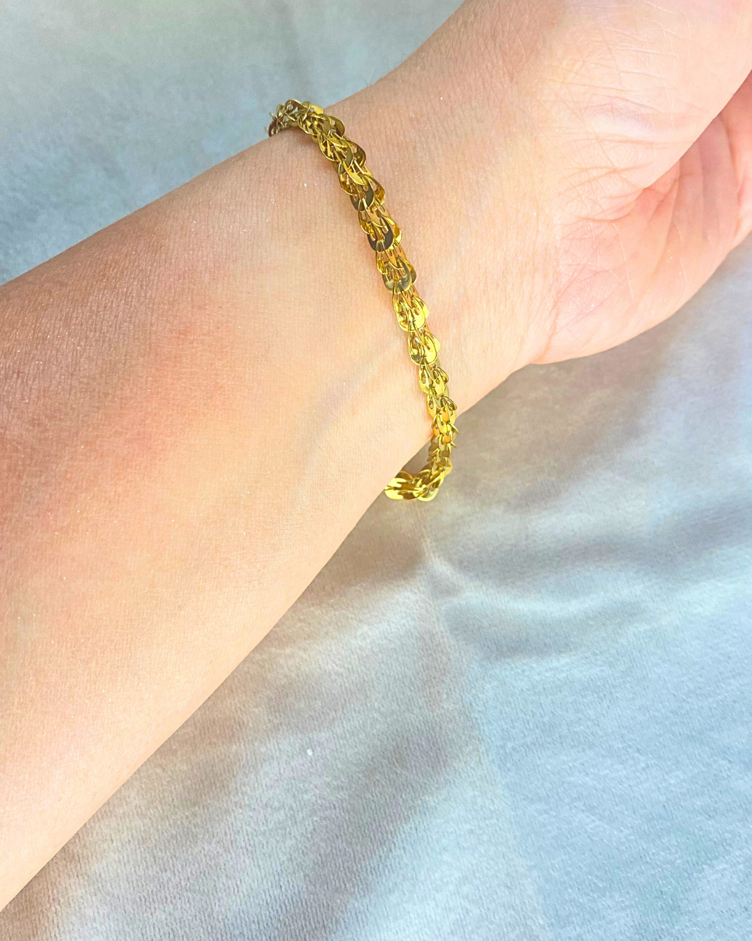 Luxurious Byzantine collar chain bracelet in 18K gold plated titanium steel. Tarnish-resistant, durable, and perfect for any occasion.