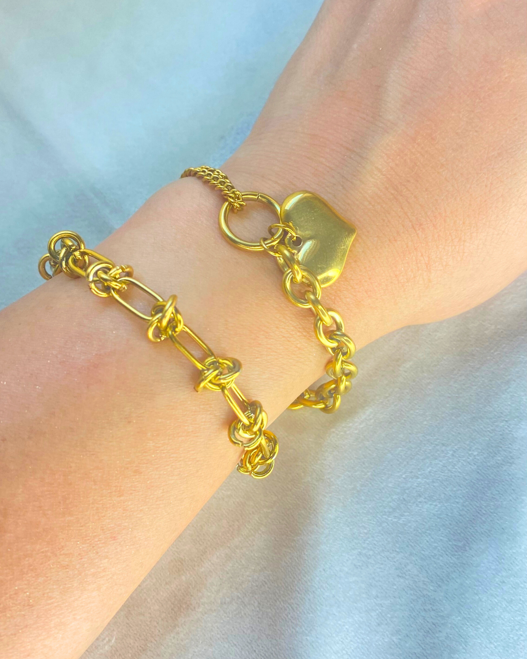Trendy & Modern Hardware Chain Bracelet – 18K Gold Plated Titanium Steel