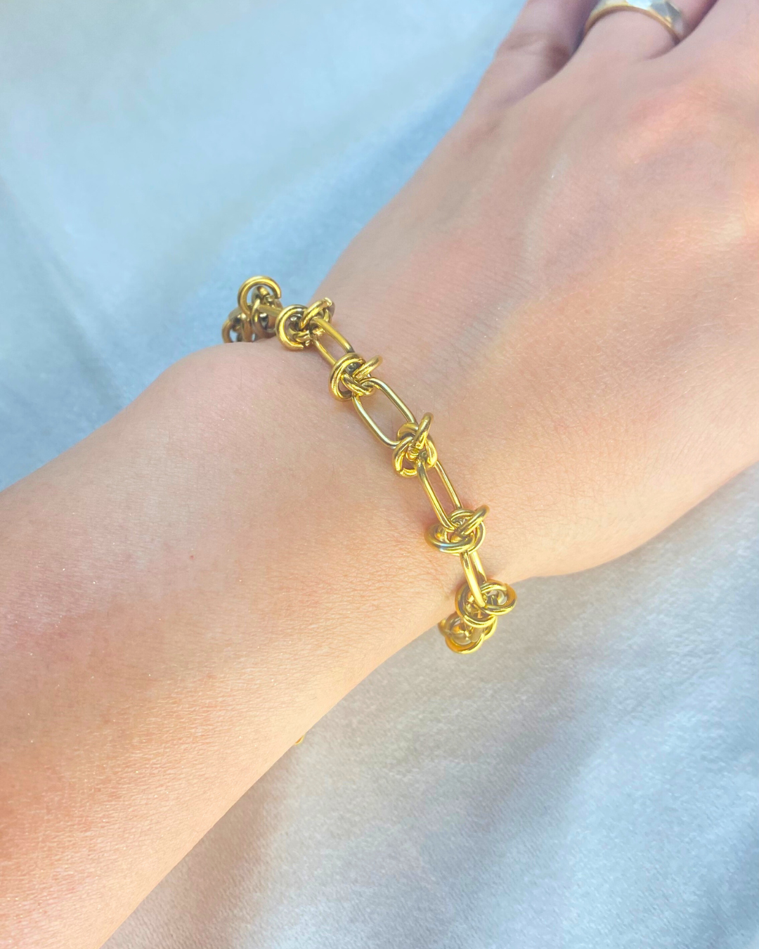Trendy & Modern Hardware Chain Bracelet – 18K Gold Plated Titanium Steel