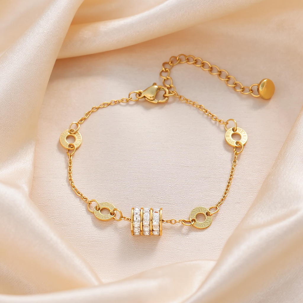 Elegant Zero Zircon Inlay Charm Bracelet - 18K Gold Plated Titanium Steel