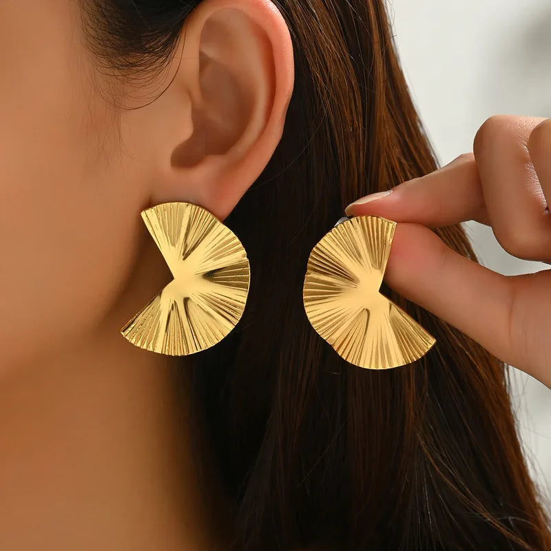 Chic Fan Stud Earrings - 18K Gold Plated 316L Stainless Steel