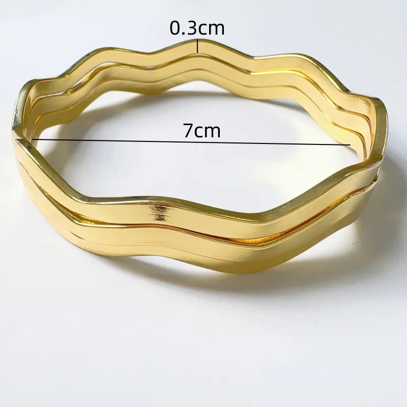 Minimalist Retro Style 18K Gold Plated Bangle β 304 Stainless Steel