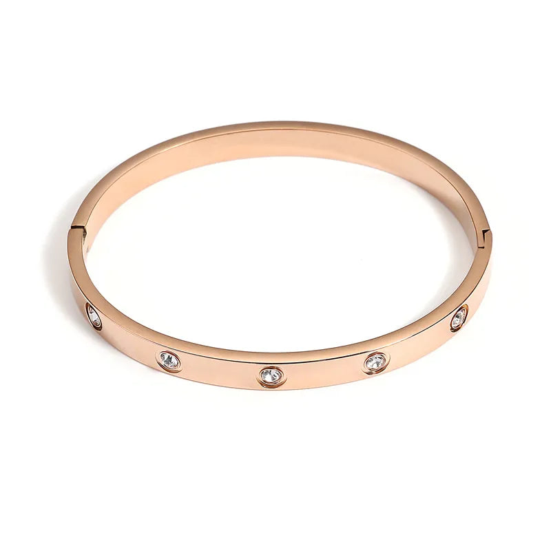 "Casual Geometric Zircon Bangle – 18K Gold Plated 304 Stainless Steel, Minimalist Streetwear Jewelry"