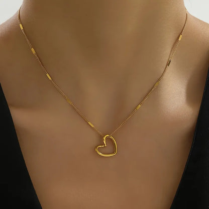 Heart Shape Pendant Necklace - 18K Gold Plated 316 Stainless Steel - Cuban Chain