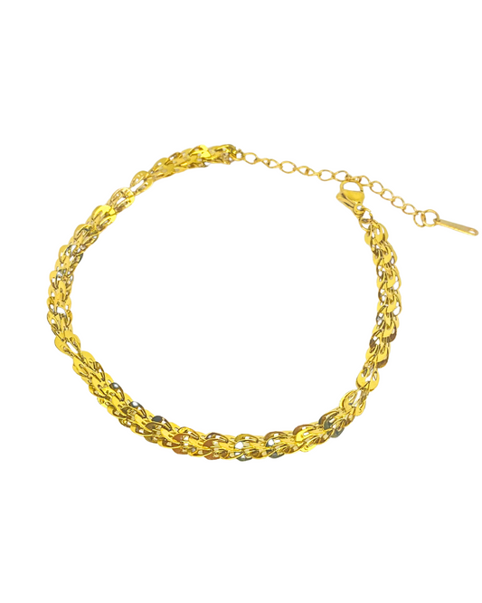 Luxurious Byzantine collar chain bracelet in 18K gold plated titanium steel. Tarnish-resistant, durable, and perfect for any occasion.