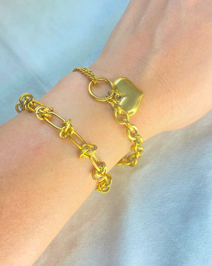Trendy & Modern Hardware Chain Bracelet – 18K Gold Plated Titanium Steel