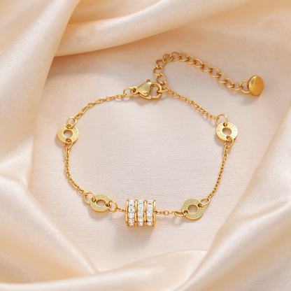Elegant Zero Zircon Inlay Charm Bracelet - 18K Gold Plated Titanium Steel