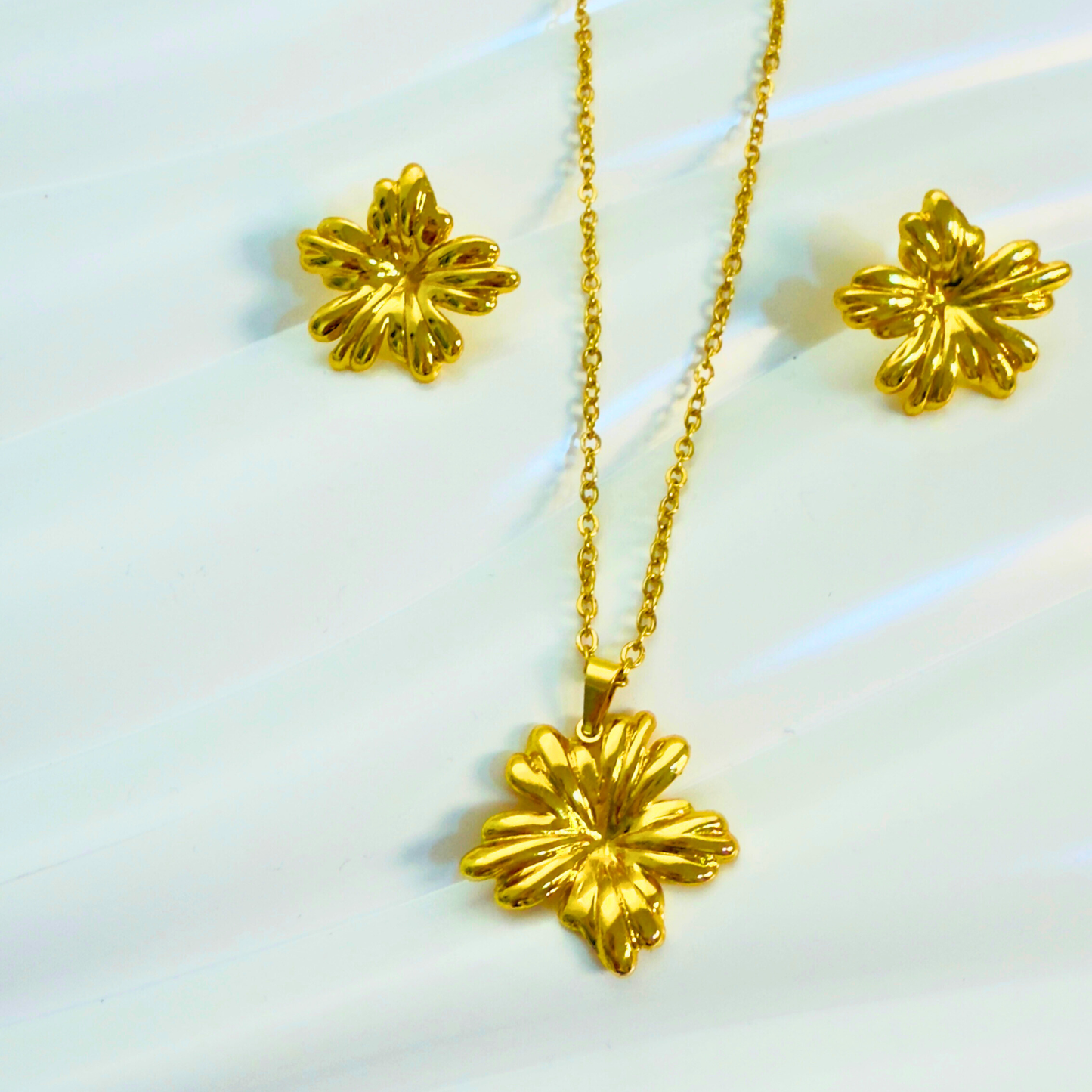 Blossom Necklace Set – 18K Gold Plated 304 Stainless Steel