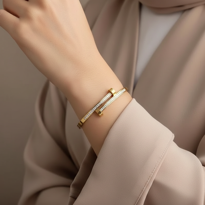 LYN Pavé Zircon Nail Head Bangle – 18K Gold Plated 304 Stainless Steel